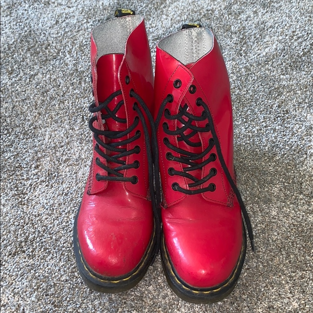 Red Dr Martens Air Waves Size 8